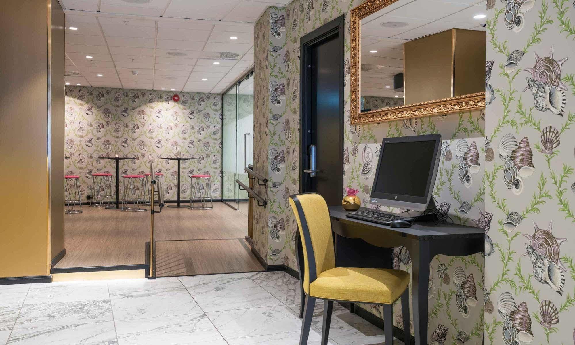 Thon Hotel Арендал Екстериор снимка